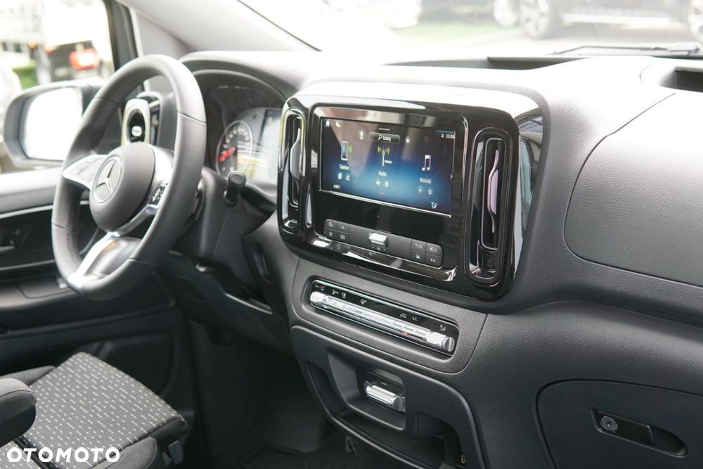 Mercedes-Benz VITO - 17