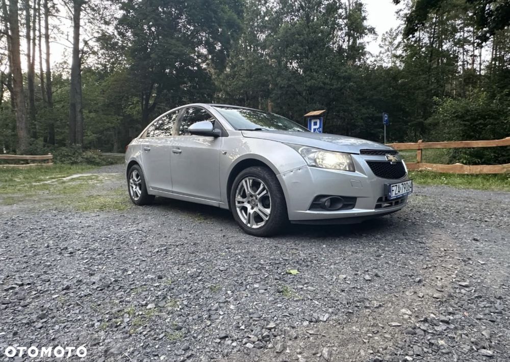Chevrolet Cruze - 1