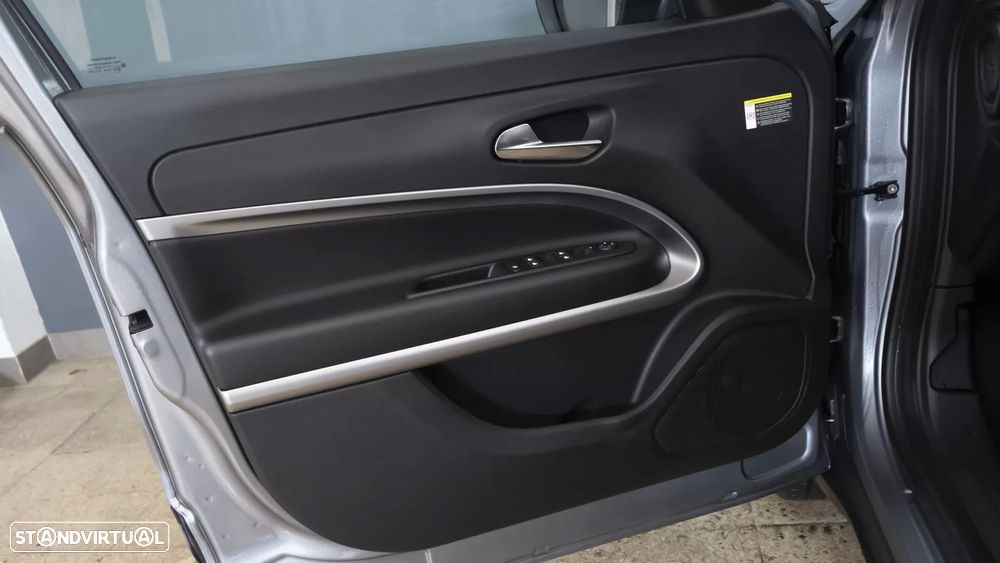 Jeep Avenger 1.2 GSE T3 Altitude - 15