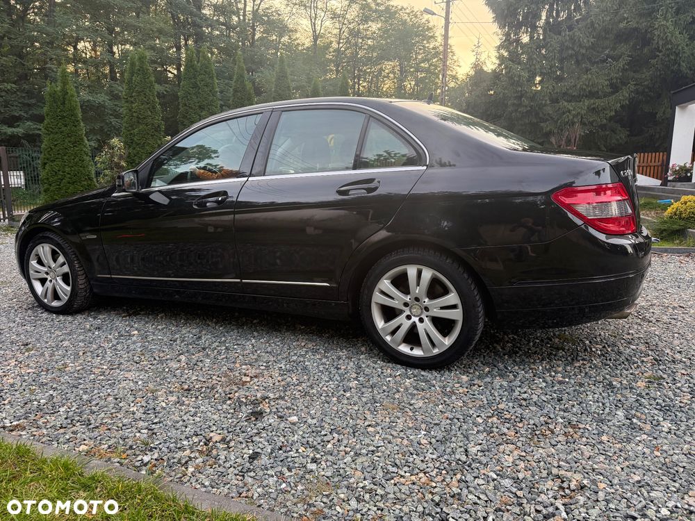 Mercedes-Benz C-Class 2009 photo 4