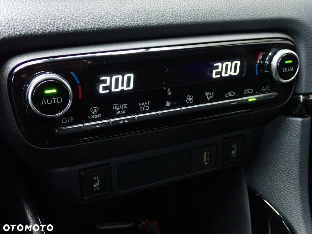 Toyota Yaris - 20