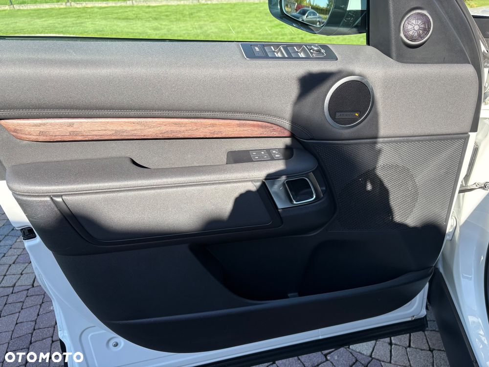 Land Rover Discovery 2.0 P300 HSE - 15