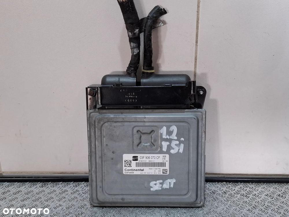 Komputer sterownik silnika Seat Leon 1,2TSI nr 03F906070CF i nr 5WP44658 - 1