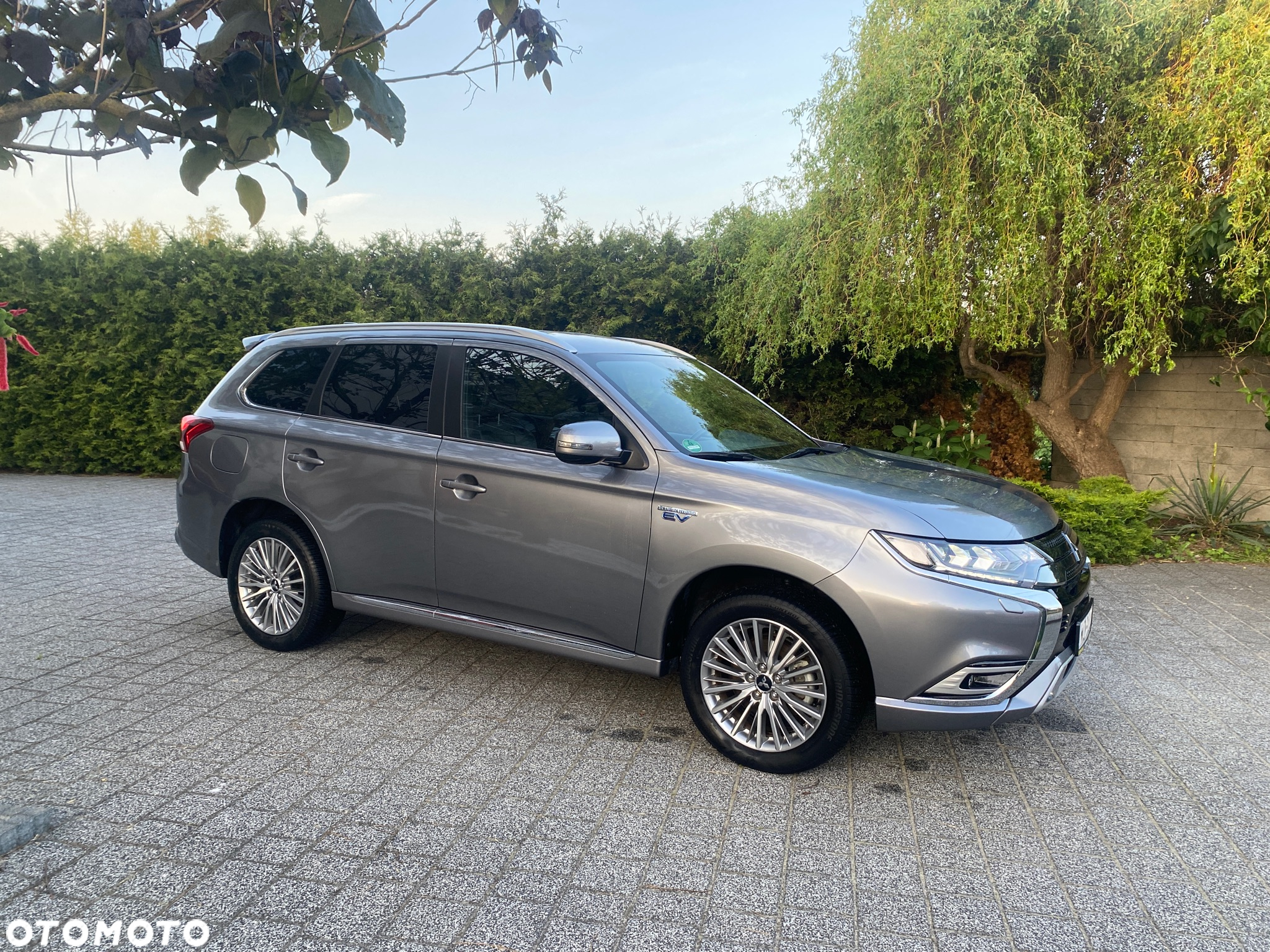 Mitsubishi Outlander 2.4 4WD Plug-In Hybrid Diamant - 5