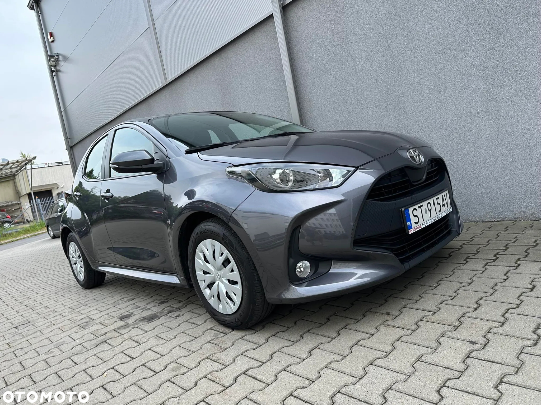 Toyota Yaris 1.5 Comfort - 2