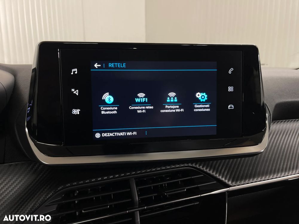 Peugeot 2008 PureTech 130 EAT8 Allure - 17
