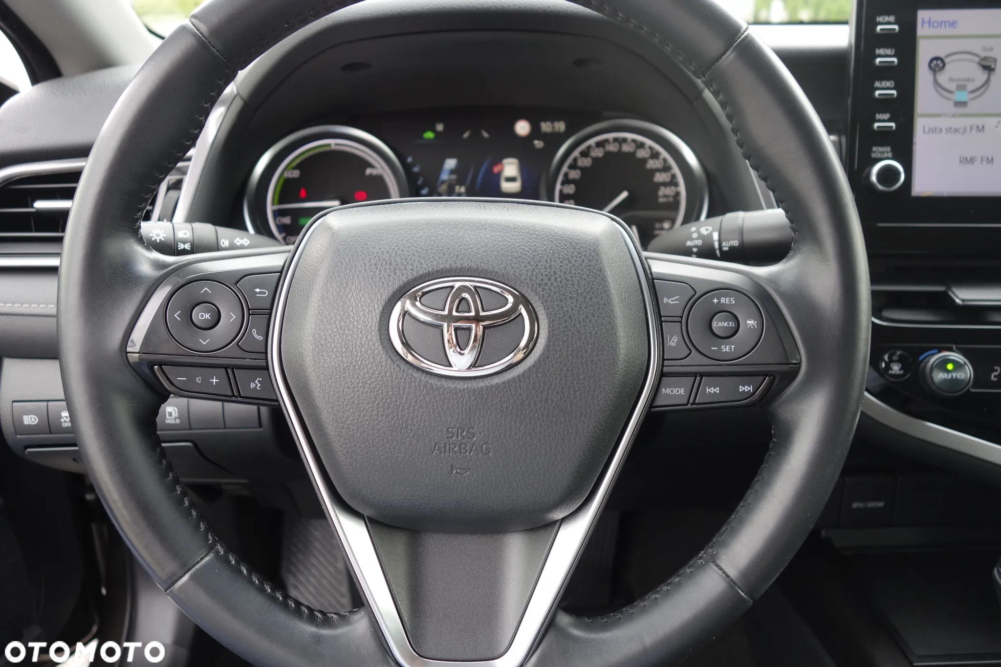 Toyota Camry 2.5 Hybrid Prestige CVT - 16