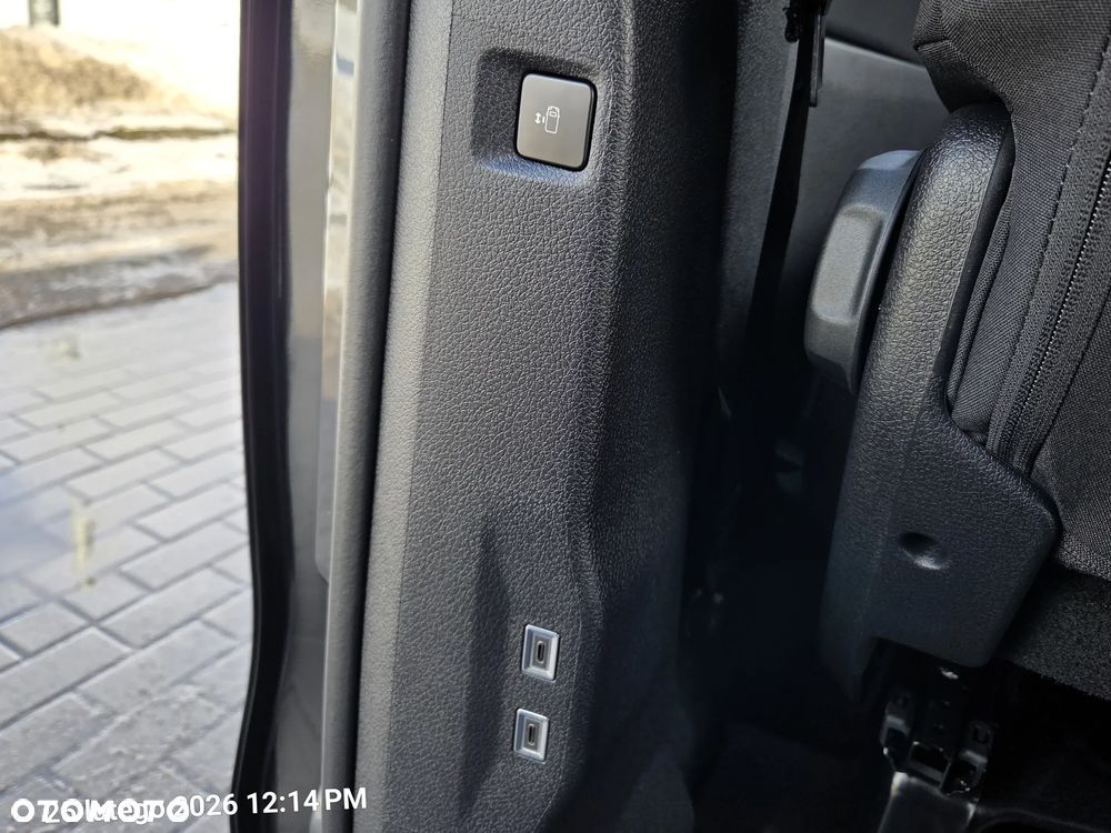 Peugeot Traveller 2.2 BlueHDi Long Business EAT8 - 23