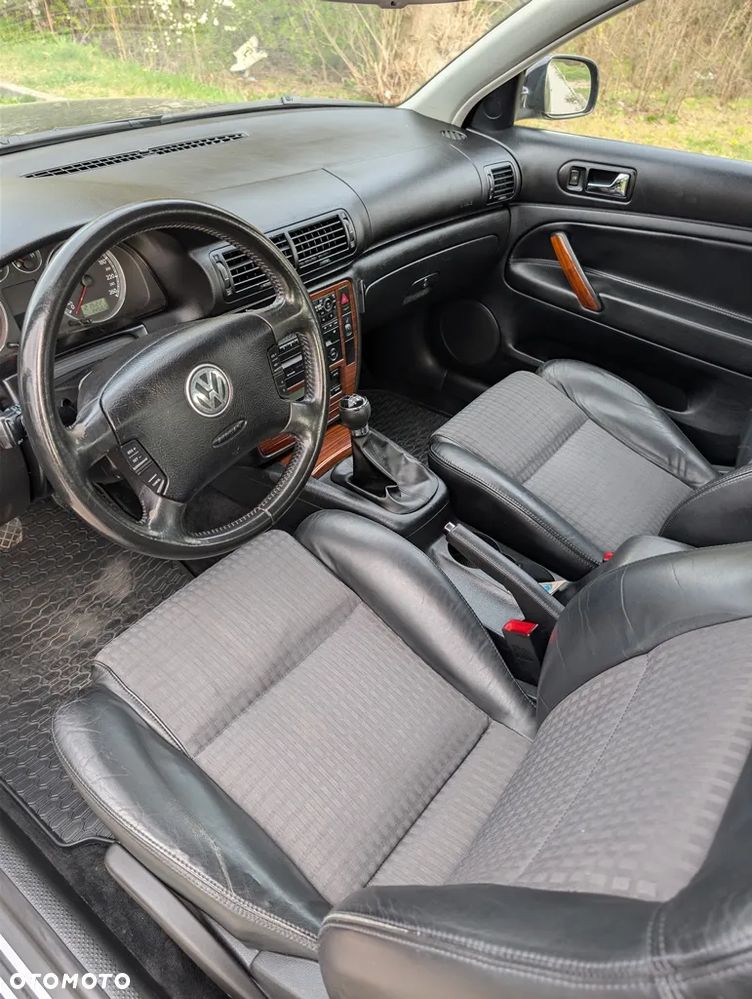 Volkswagen Passat - 10