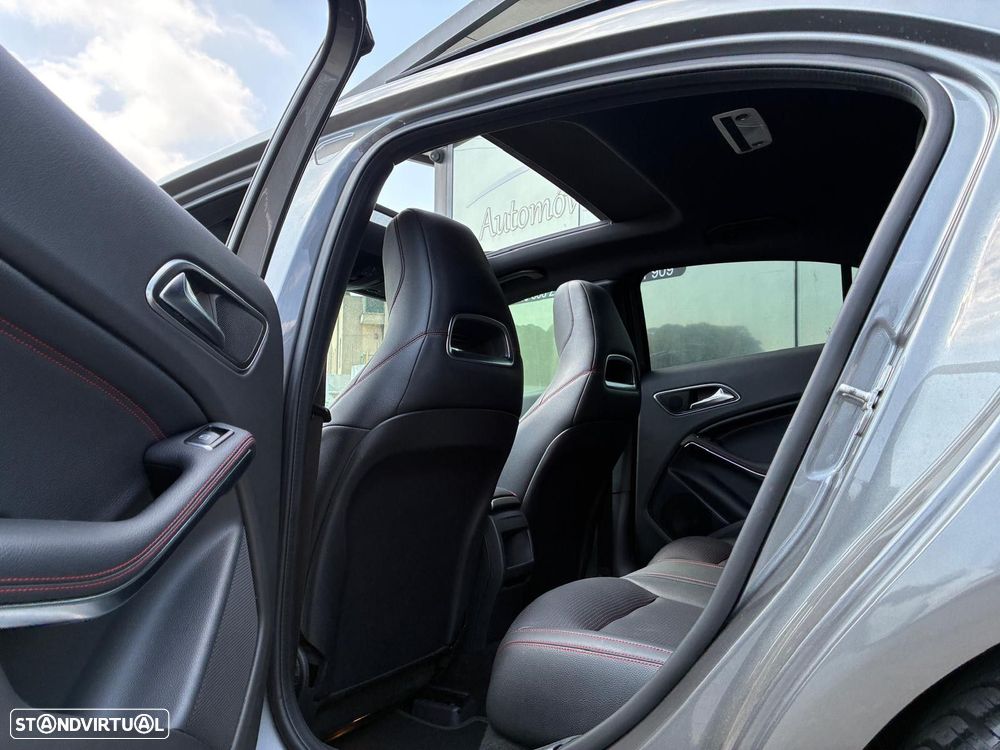Mercedes-Benz A 45 AMG 4-Matic - 19
