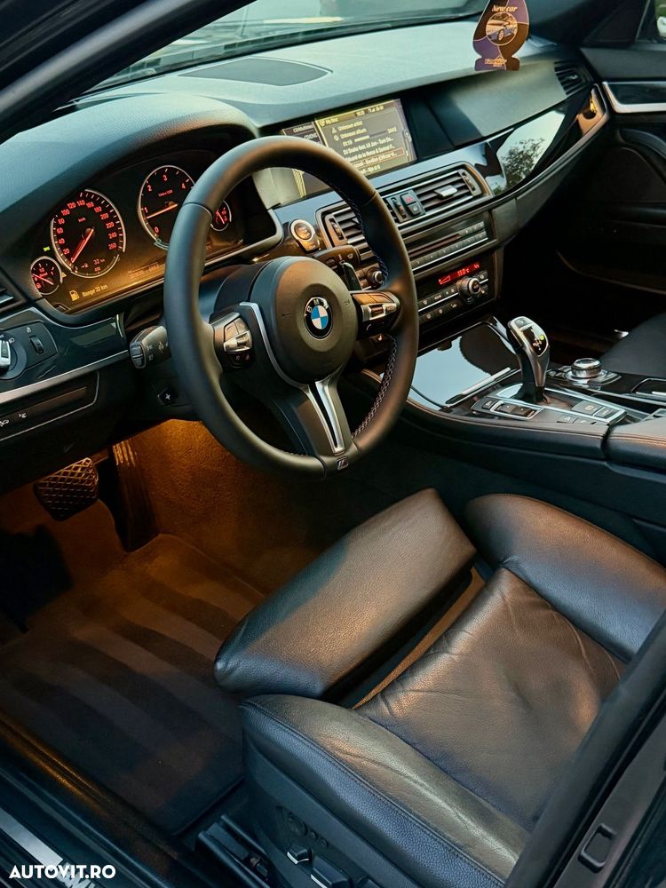 BMW Seria 5 530d xDrive - 7
