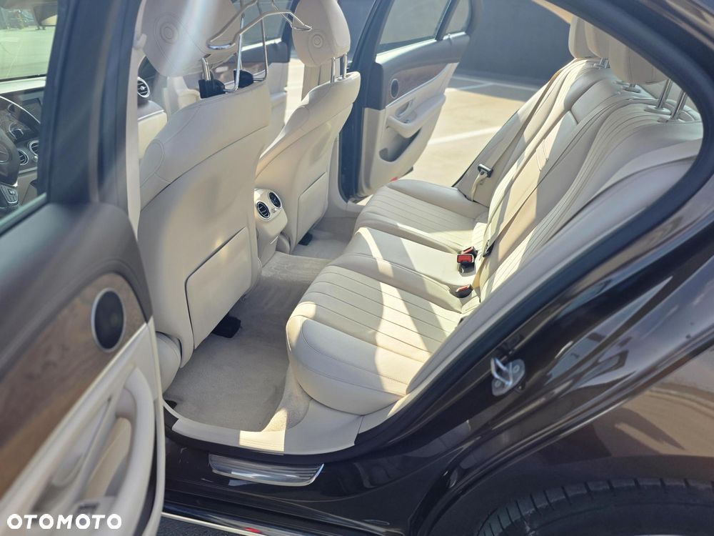 Mercedes-Benz Klasa E 220 d 9G-TRONIC - 7