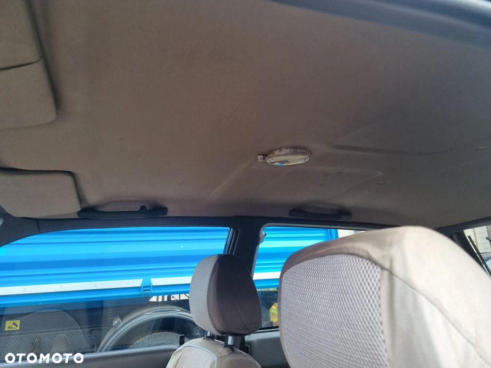 Nissan Sunny 1.6 SLX - 40