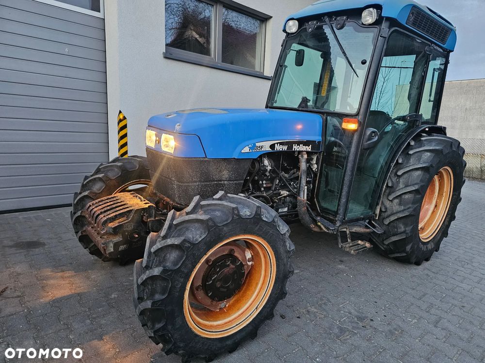 New Holland U2D6 ( w dokumentach) , model handlowy TN 85 FA - 8