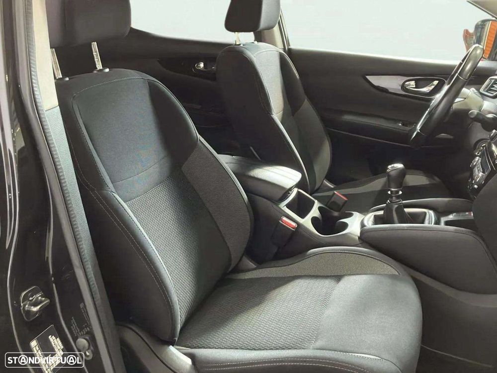 Nissan Qashqai 1.5 dCi N-Connecta J18 - 15