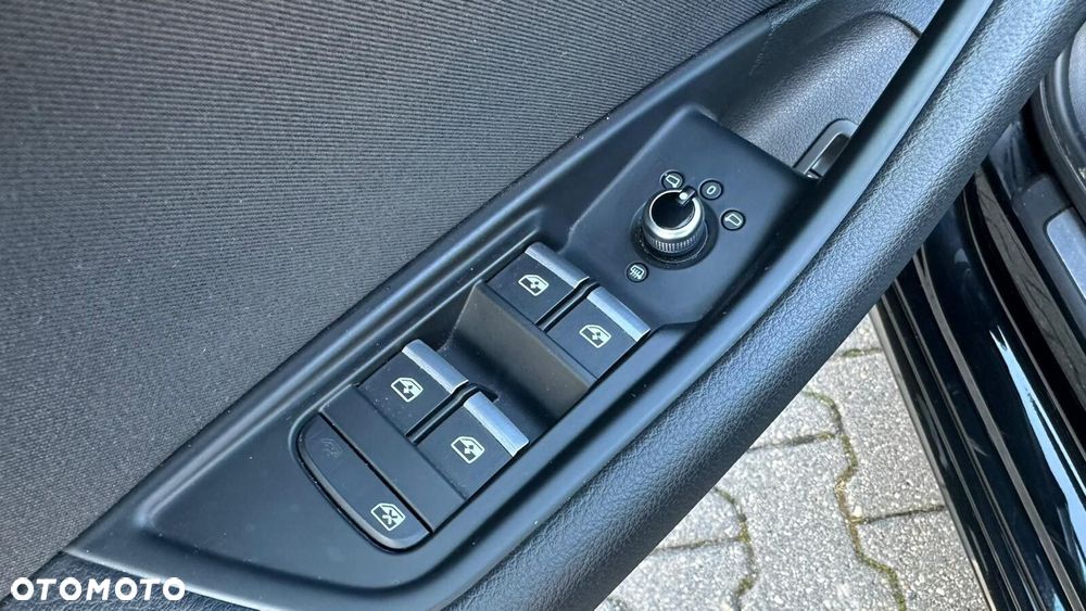 Audi A4 Limousine - 11