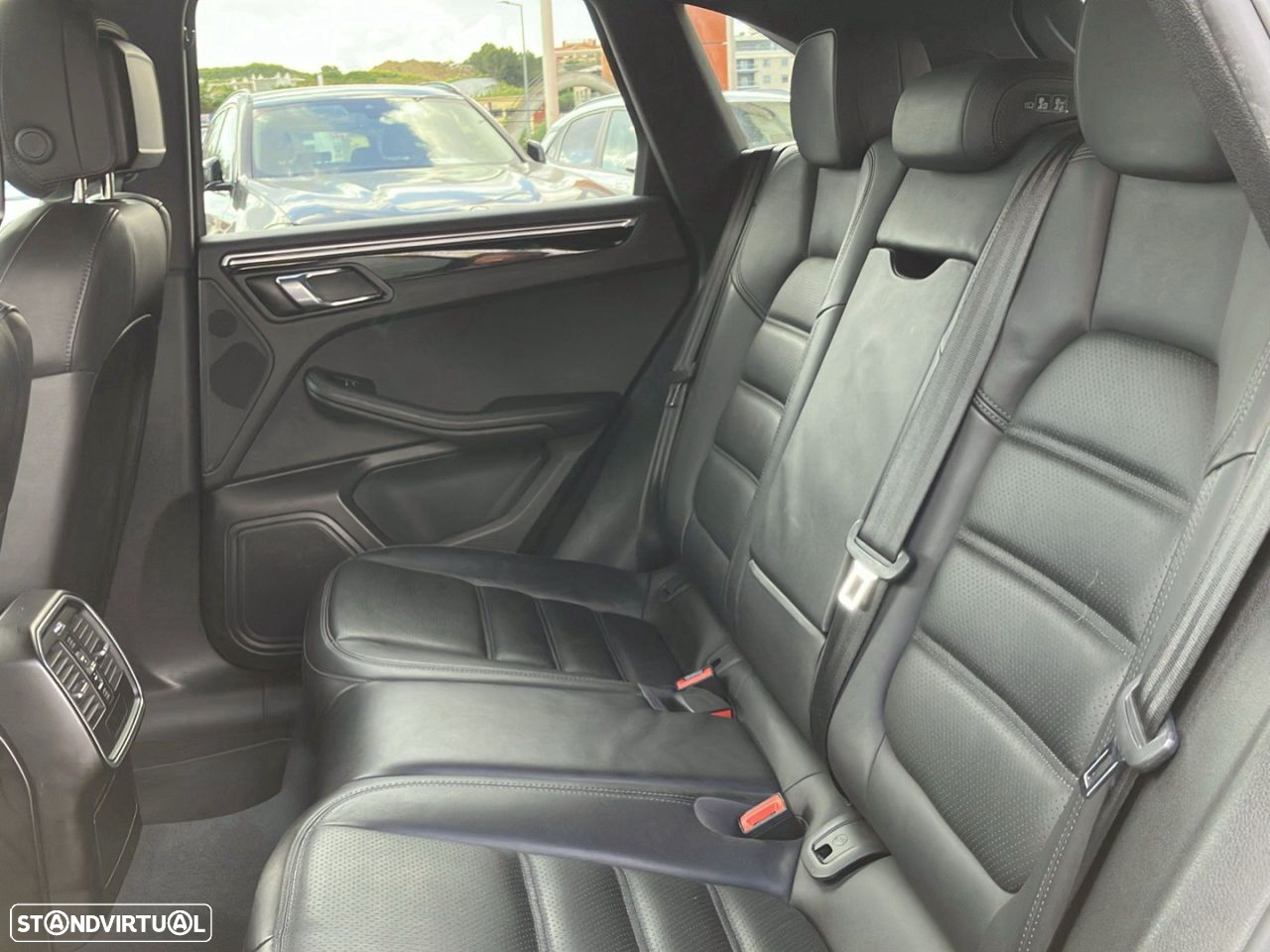 Porsche Macan S - 22