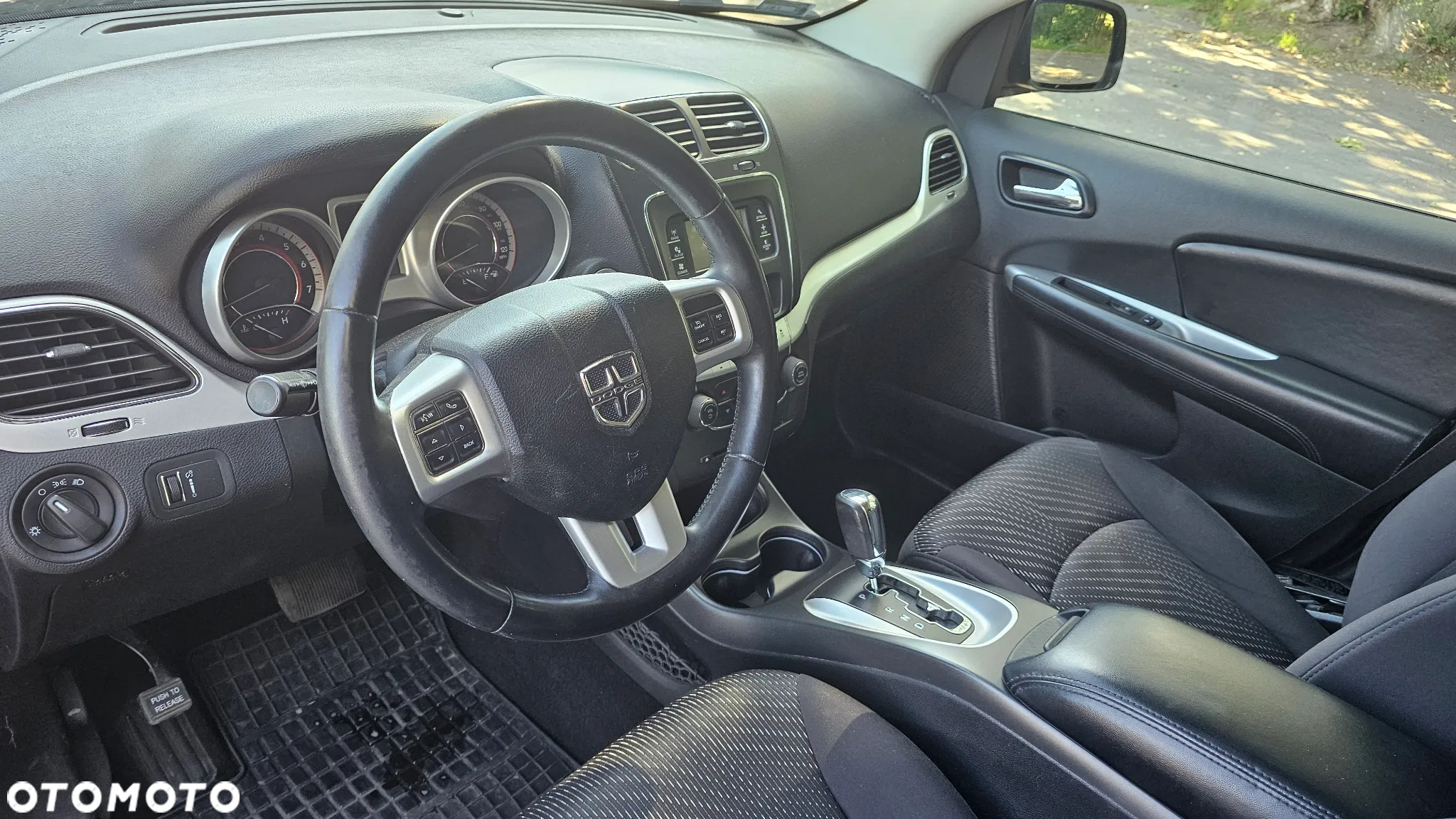 Dodge Journey - 11