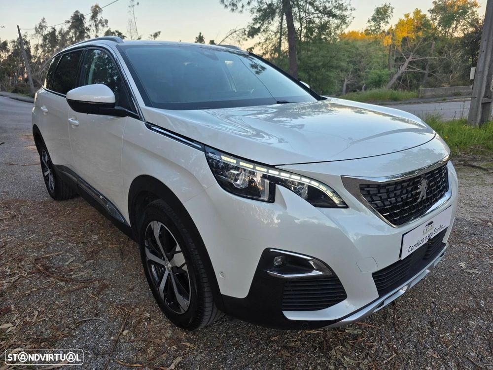 Peugeot 5008 1.2 PureTech Allure EAT6 - 8