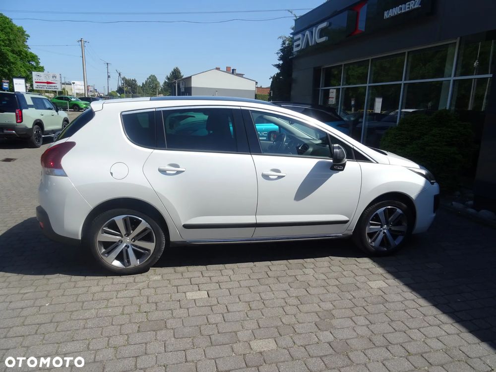 Peugeot 3008 1.2 PureTech Allure S&S - 6
