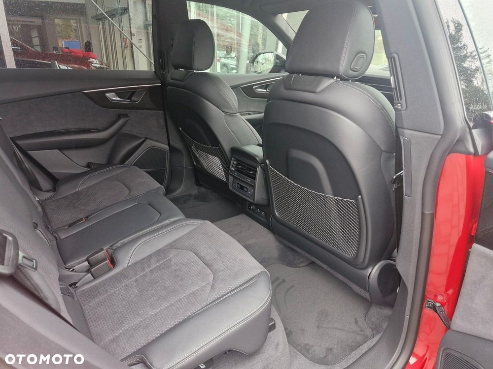 Audi Q8 - 14