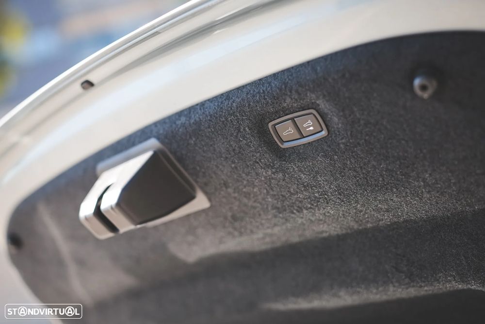 Porsche Taycan 4S - 34