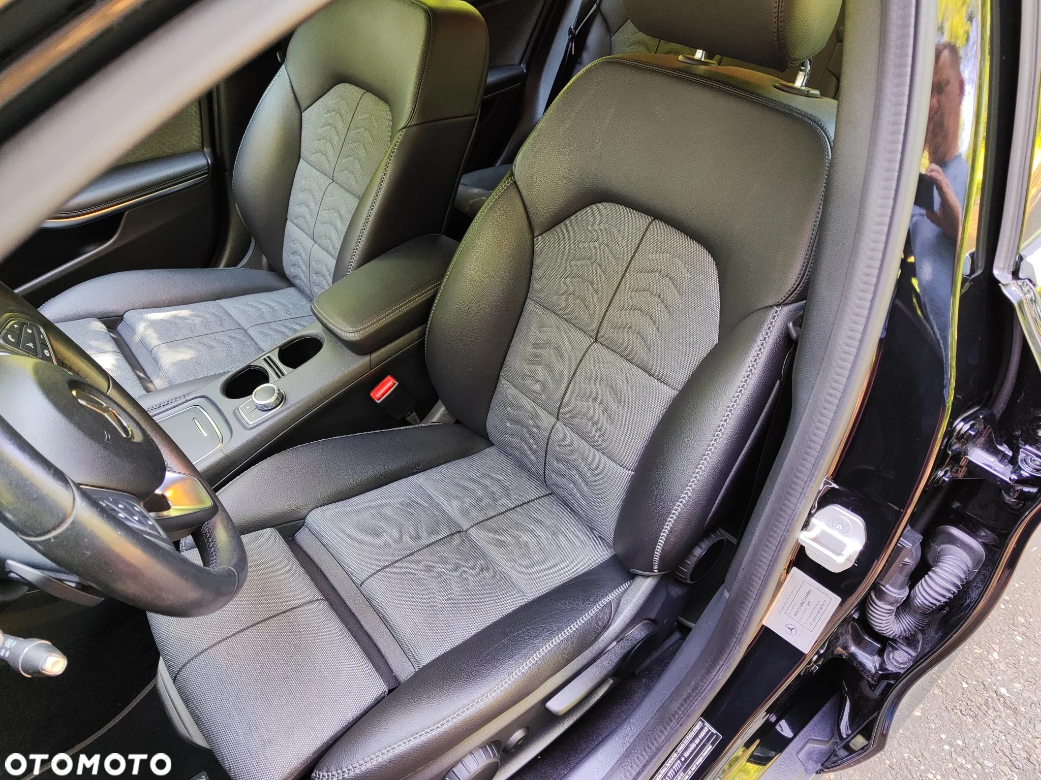 Mercedes-Benz GLA 200 7G-DCT Urban - 16
