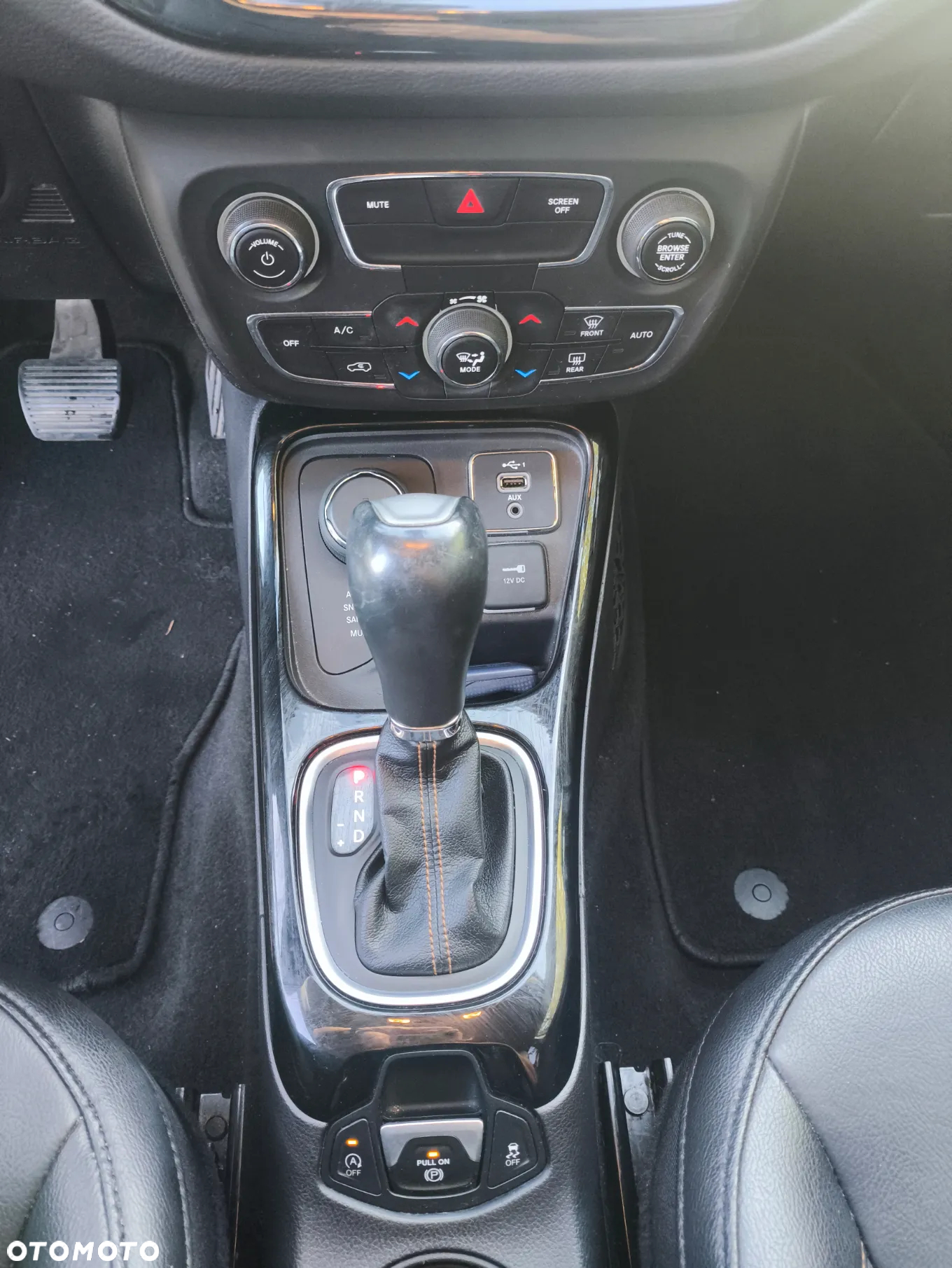 Jeep Compass - 11