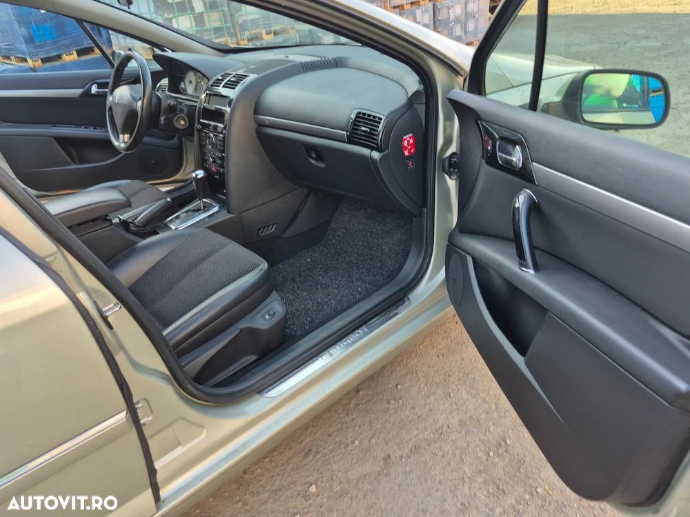 Peugeot 407 SW HDi 135 Automatik JBL - 36