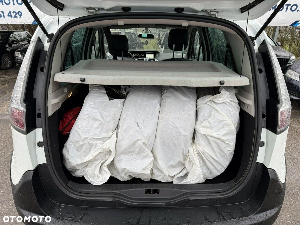 Renault Scenic 1.6 dCi Bose - 27