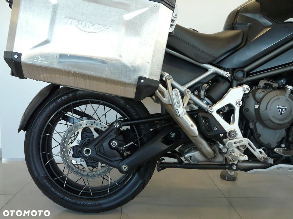 Triumph Tiger - 24