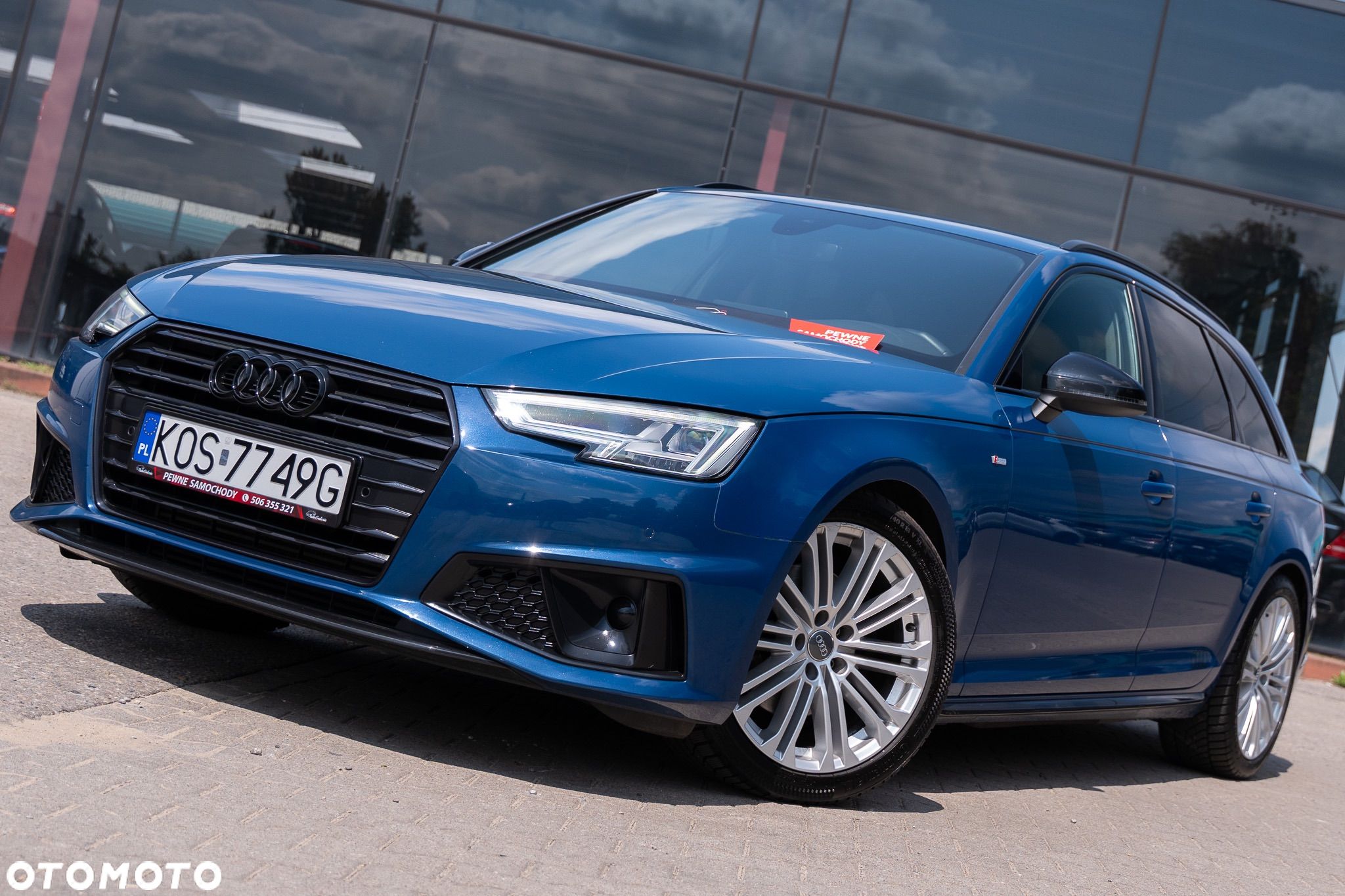 Audi A4 Avant 2.0 TFSI ultra S tronic - 1
