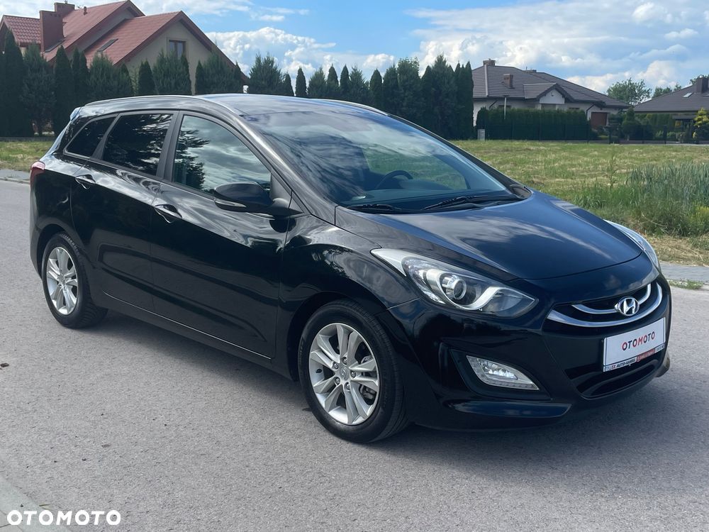 Hyundai i30 blue Kombi 1.6 CRDi Passion - 31