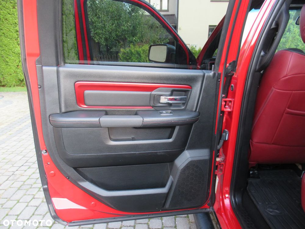 Dodge RAM 1500 5.7 4x4 - 37