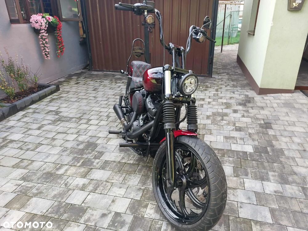 Harley-Davidson Softail Street Bob - 34