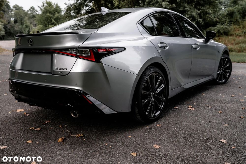 Lexus Is 2022 photo 3