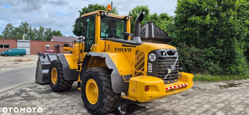 Volvo L 120 F - 6