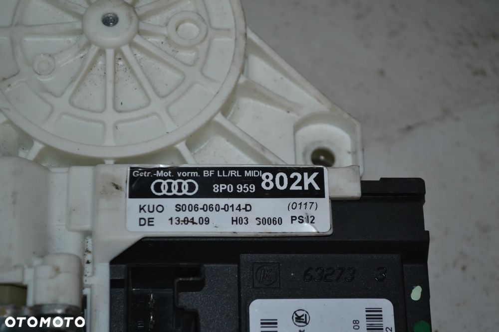 AUDI A3 8P LIFT SILNICZEK SZYB PRAWY PRZÓD PRZEDNI EUROPA 8P0959802K - 2