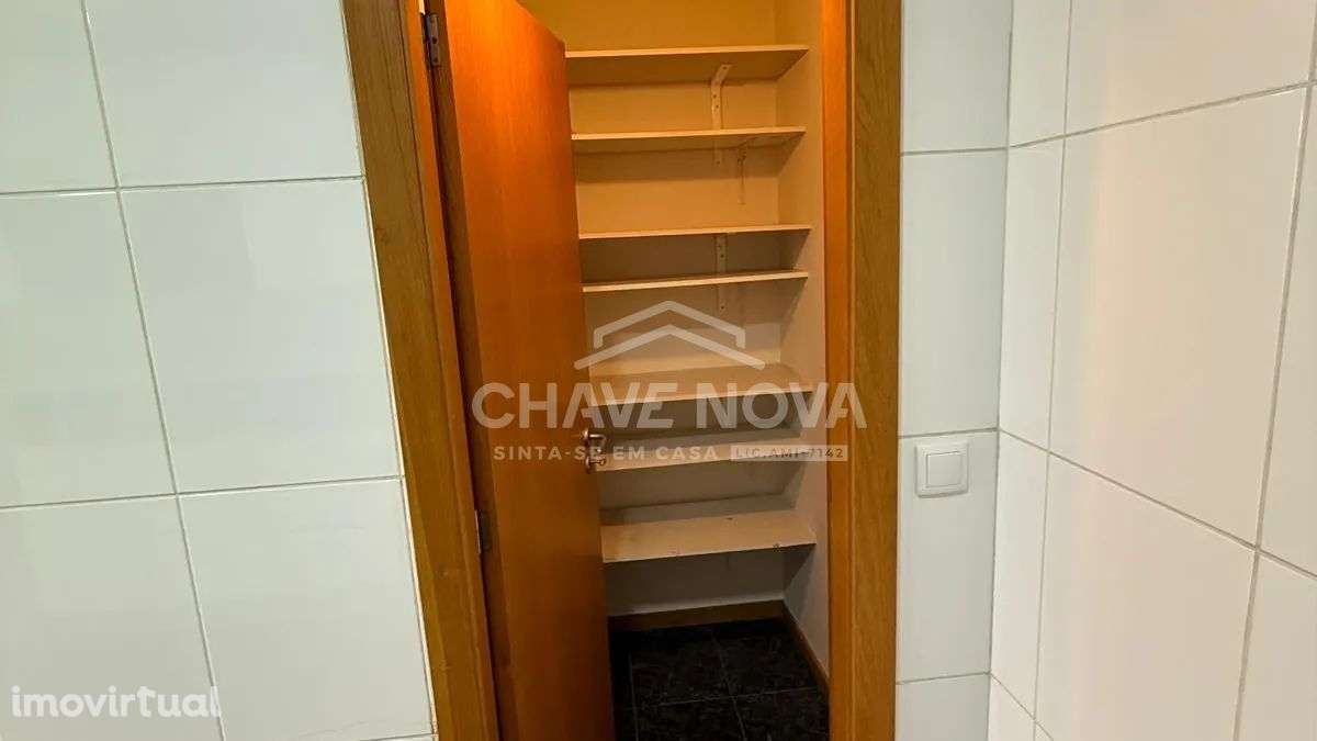 T2+1 situado junto a Santo Ovídio SD/04621/CO - Grande imagem: 5/12