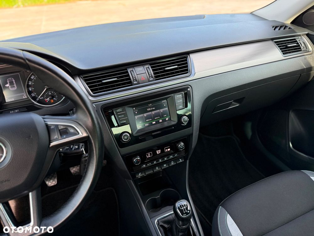 Skoda RAPID 1.2 TSI (Green tec) Joy - 11
