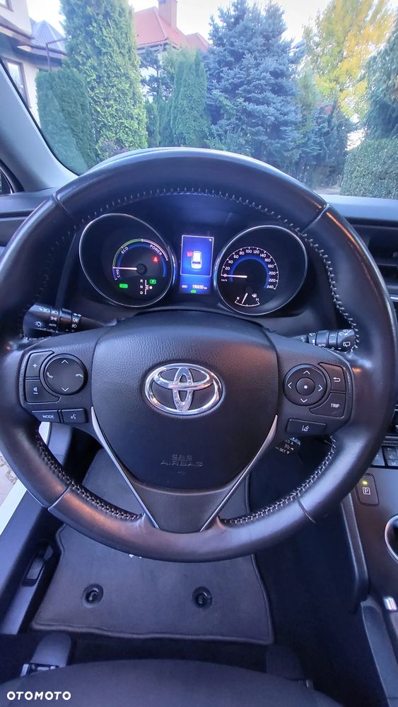 Toyota Auris 1.8 HSD Luna - 12