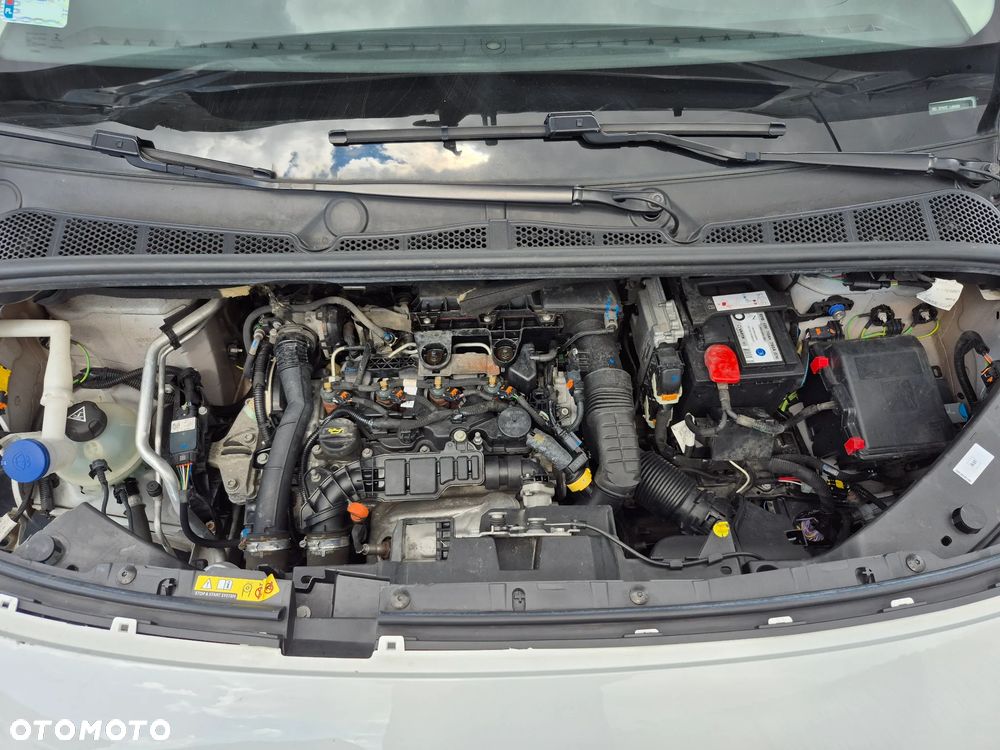 Peugeot PARTNER - 25