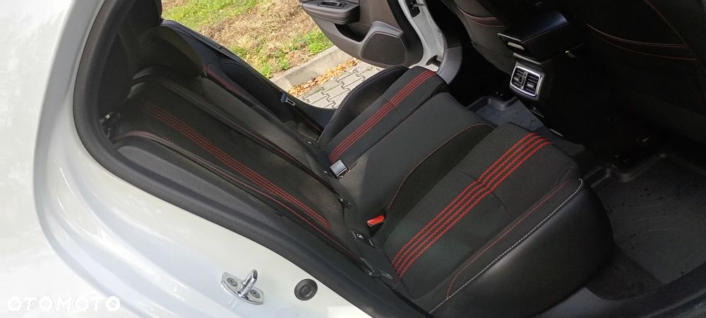 Renault Megane 1.3 TCe FAP R.S Line EDC - 9