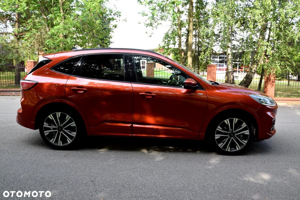 Ford Kuga 2.5P PHEV FWD ST-Line X - 13