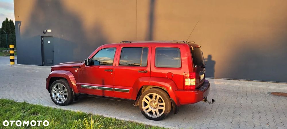 Jeep Liberty - 8