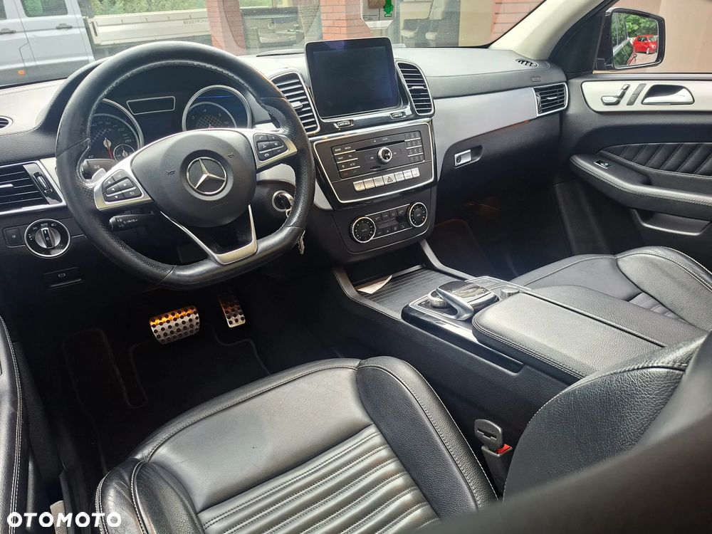 Mercedes-Benz GLE 350 d 4Matic 9G-TRONIC AMG Line - 14