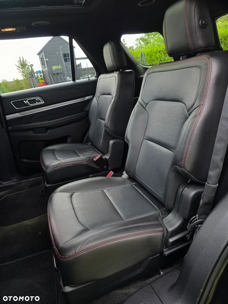 Ford Explorer - 31