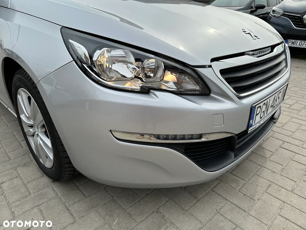 Peugeot 308 - 33