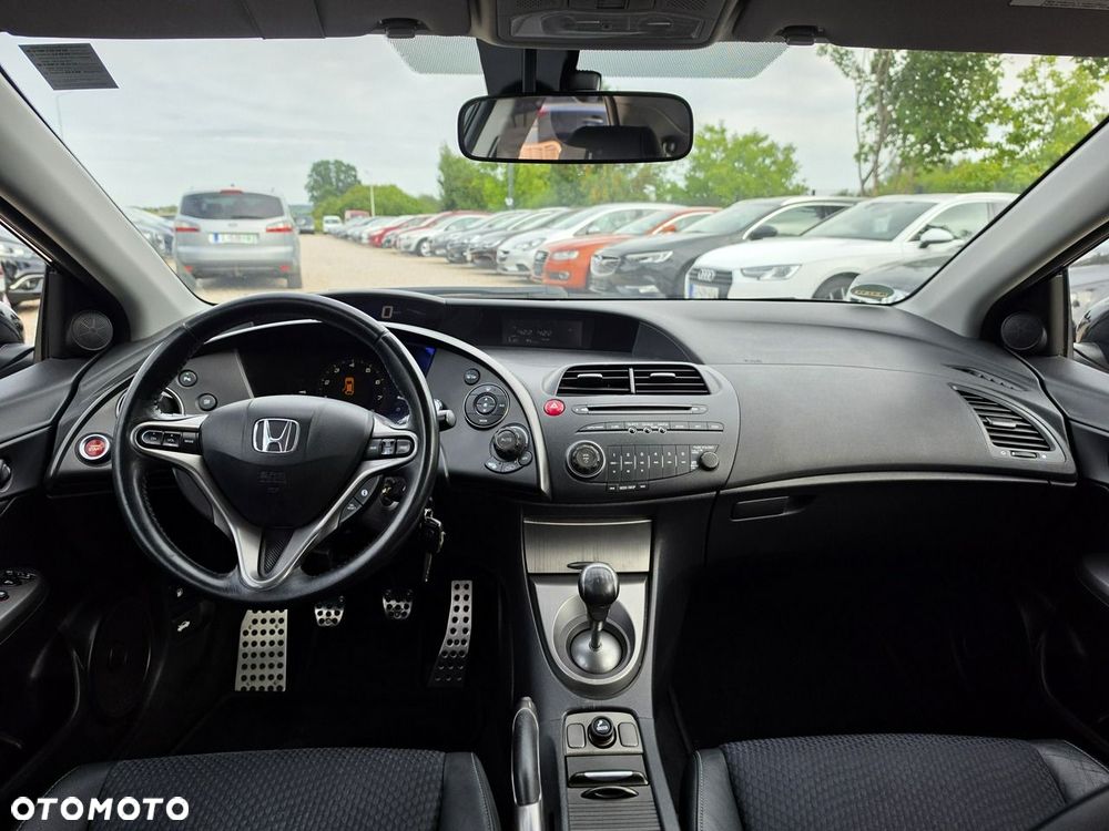 Honda Civic 1.8 Sport - 36