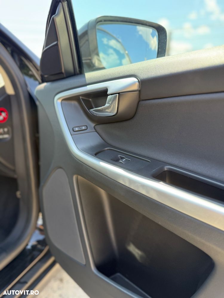Volvo XC 60 - 23